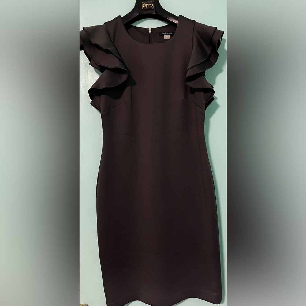 Tommy Hilfiger dress, size 6, good for M, new, never used